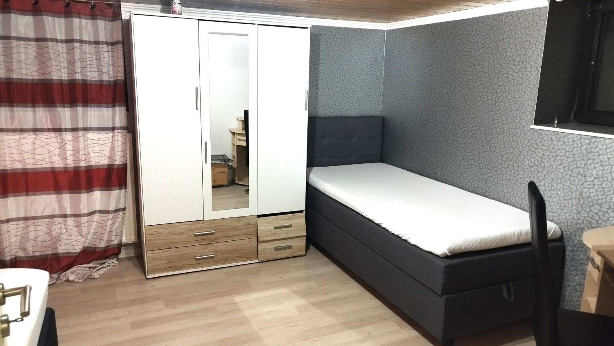 Ferienwohnung In Friedberg Fuer Max 9 Personen Im Ug Exterior foto